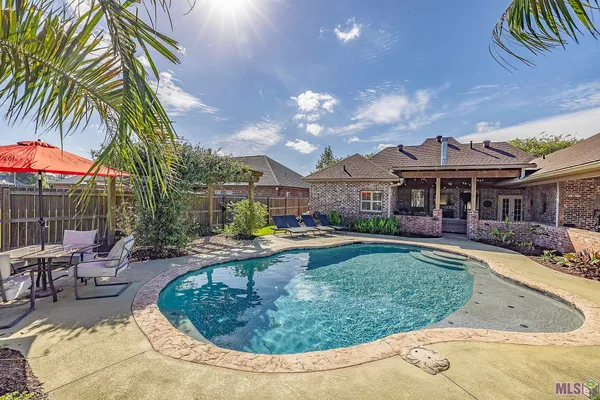 $449,000 | 3402 Briarwood Drive, Houma, LA 70360