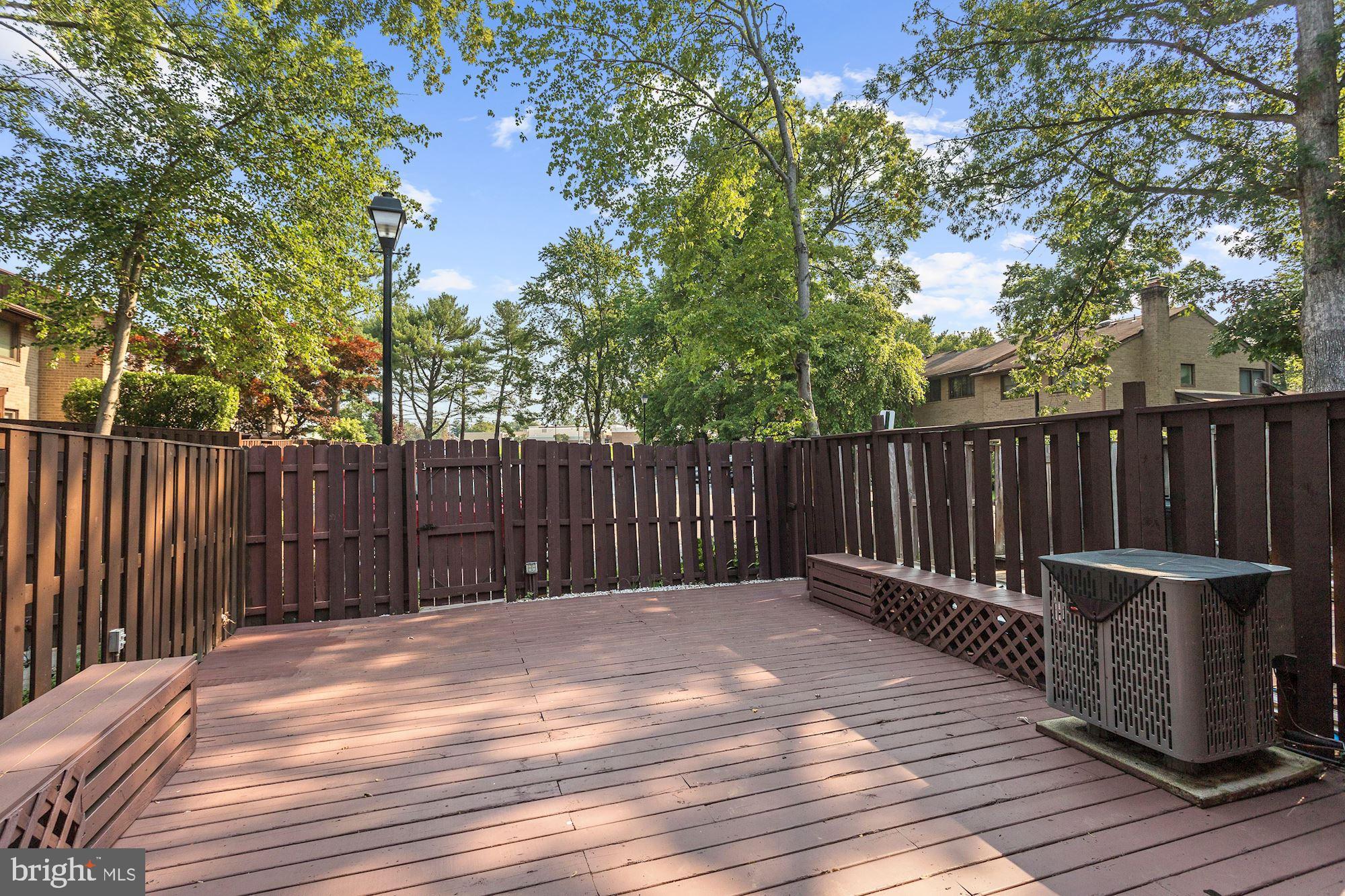 9454 Kilimanjaro Road Columbia, MD 21045 - Photo 27 of 36 Deck