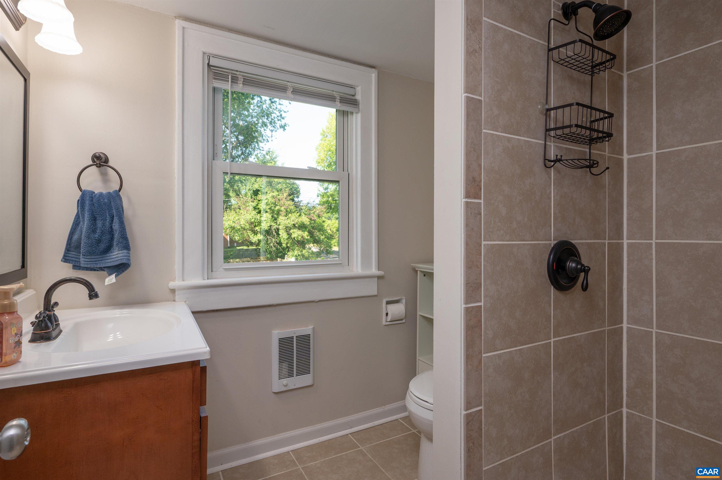 1612 Park Road Waynesboro, VA 22980 - Photo 15 of 22