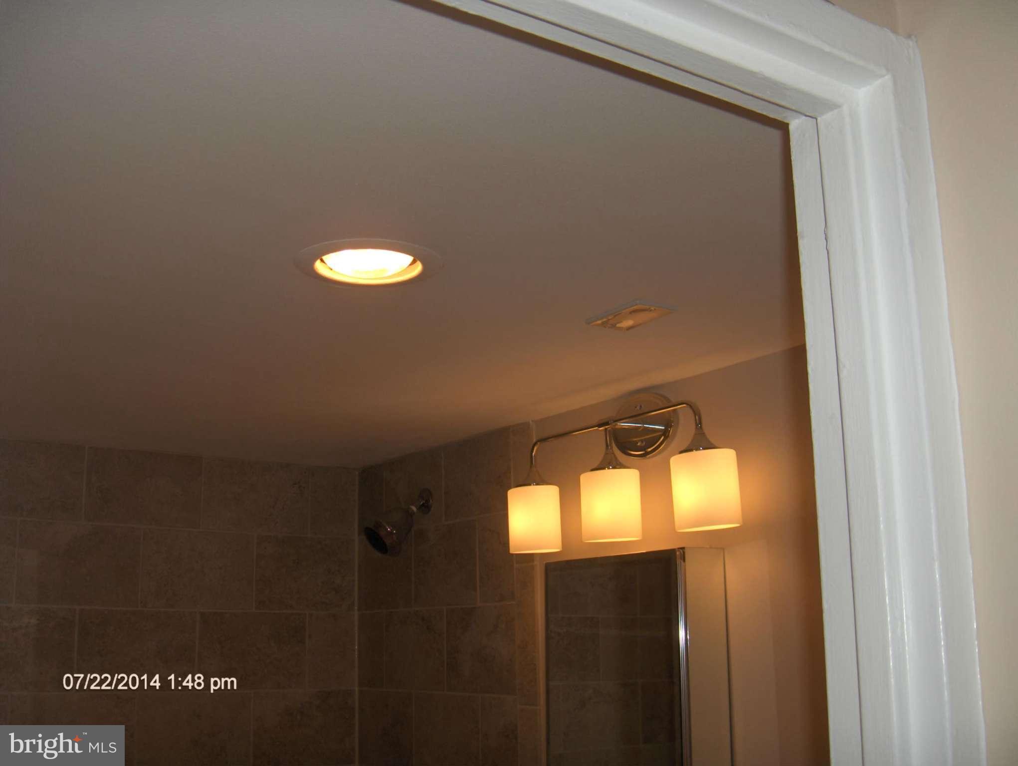 240 M Street Southwest, Unit E511 Washington, DC 20024 - Photo 20 of 28 Bath