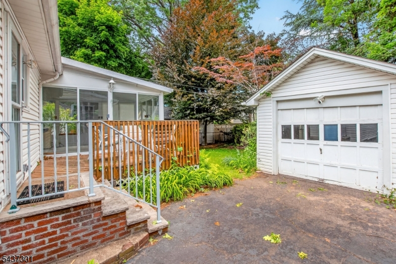 489 Maple Avenue Teaneck, NJ 07666 - Photo 12 of 12