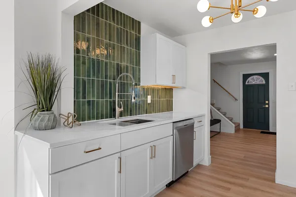 $315,000 | 518 South Telulah Avenue, Appleton, WI 54915