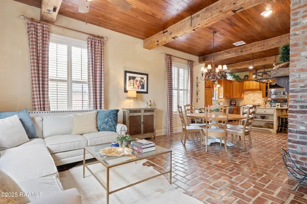 $899,000 | 103 Masterspoint Drive, Broussard, LA 70518