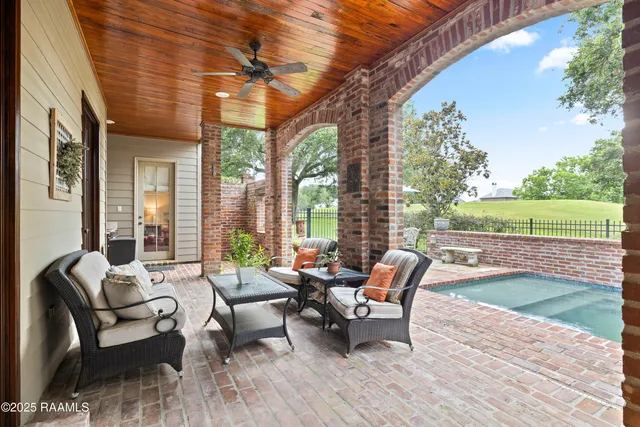 $929,000 | 103 Masterspoint Drive, Broussard, LA 70518