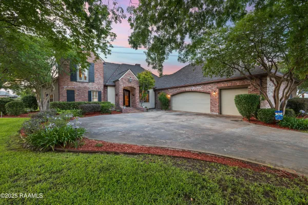 $899,000 | 103 Masterspoint Drive, Broussard, LA 70518