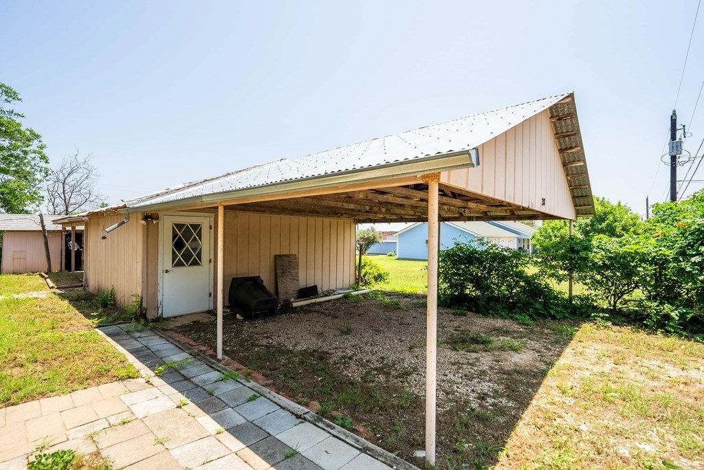 201 Highway Street Fredericksburg, TX 78624 - Photo 28 of 41