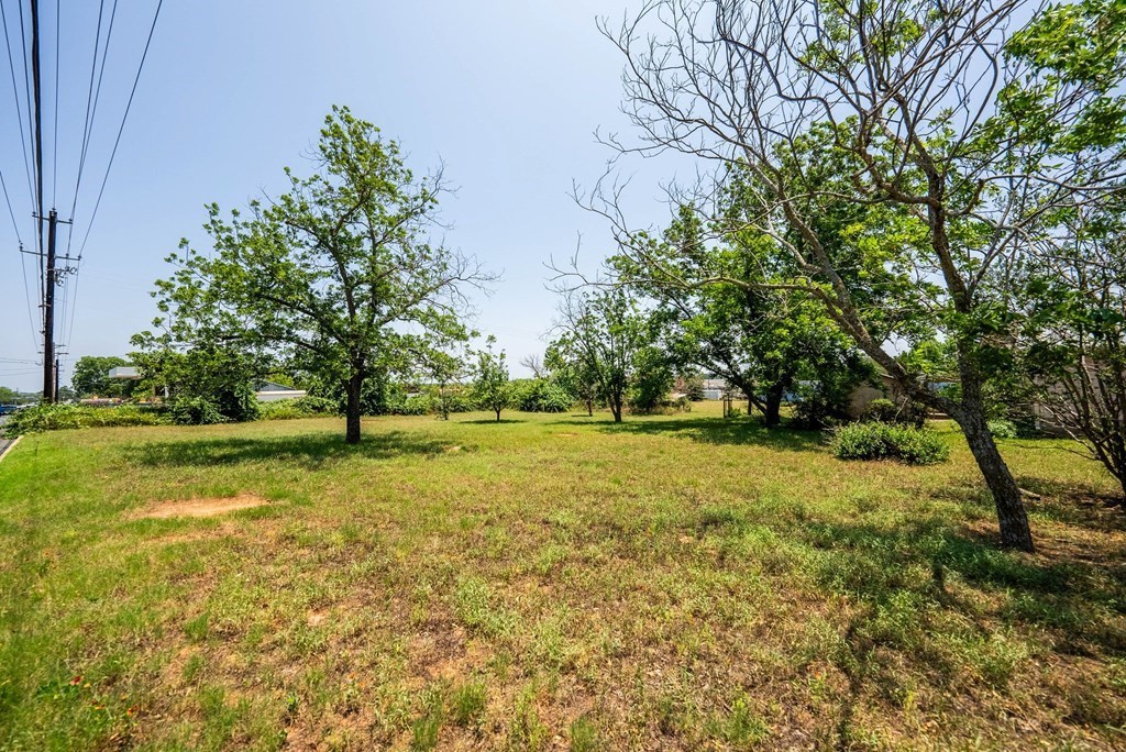 201 Highway Street Fredericksburg, TX 78624 - Photo 32 of 41