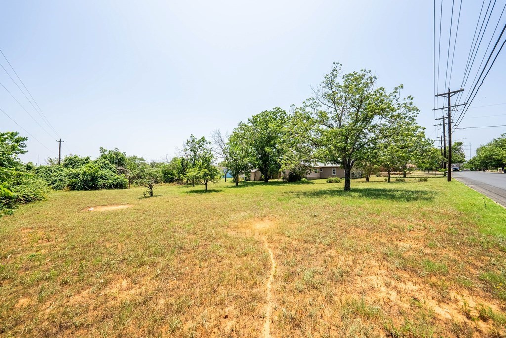 201 Highway Street Fredericksburg, TX 78624 - Photo 33 of 41