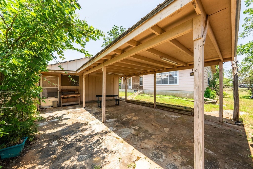 201 Highway Street Fredericksburg, TX 78624 - Photo 37 of 41