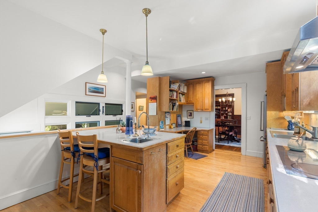 71 Addington Road Brookline, MA 02445 - Photo 9 of 42 Gallery Image 9