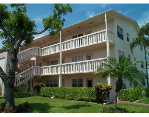 213 Dorset F, Unit 213F Boca Raton, FL 33434 - Photo 1 of 1 Primary Photo