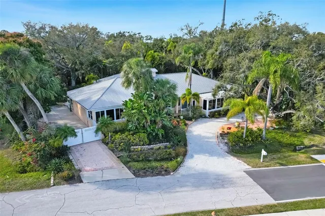 $2,000,000 | 1407 North Bayshore Drive, Safety Harbor, FL 34695