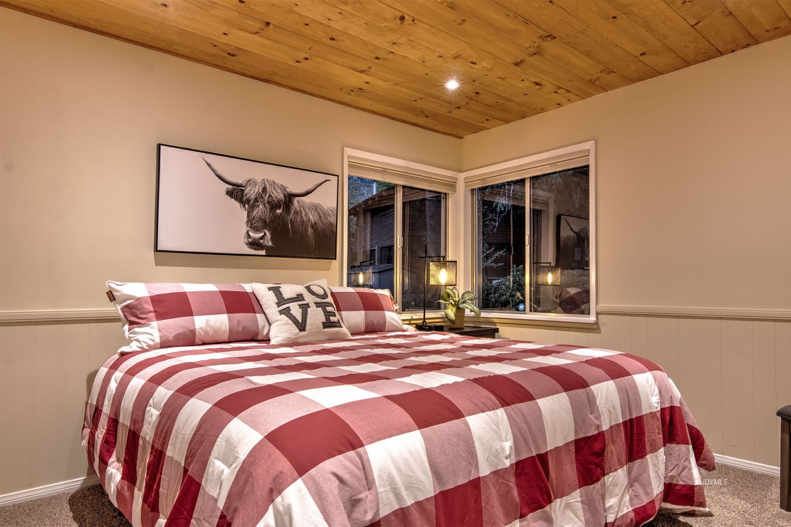 25005 Rim Rock Road Idyllwild, CA 92549 - Photo 39 of 48 2 bedroom on main level
