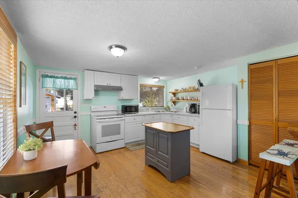 $299,000 | 1601 Southeast 1st Avenue, Steinhatchee, FL 32359