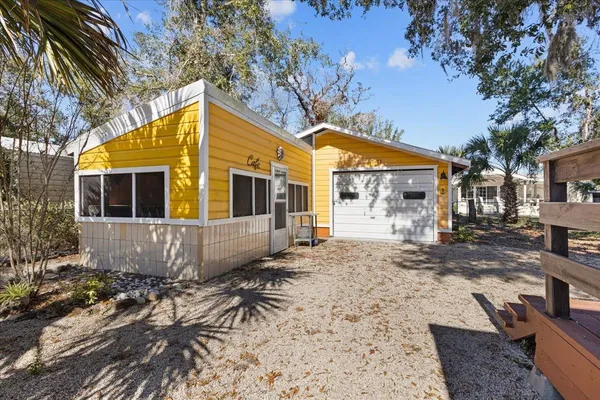 $299,000 | 1601 Southeast 1st Avenue, Steinhatchee, FL 32359