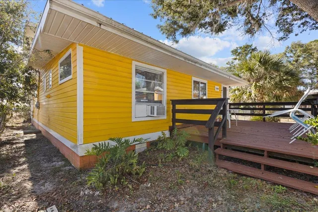 $299,000 | 1601 Southeast 1st Avenue, Steinhatchee, FL 32359