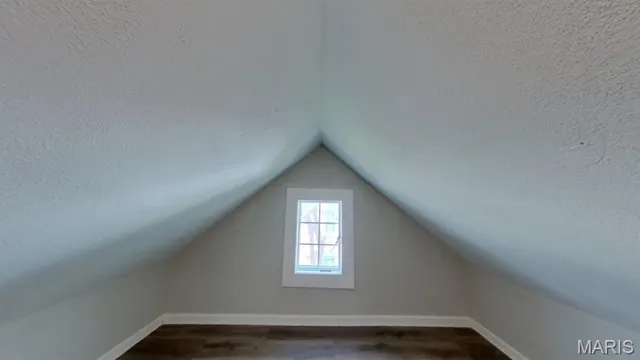 $140,000 | 807 Broadway Street, Jefferson City, MO 65101