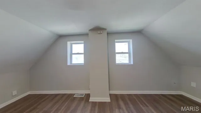 $140,000 | 807 Broadway Street, Jefferson City, MO 65101