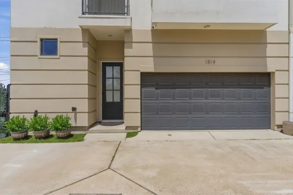 $3,000 | 1814 Thompson Street, Houston, TX 77007