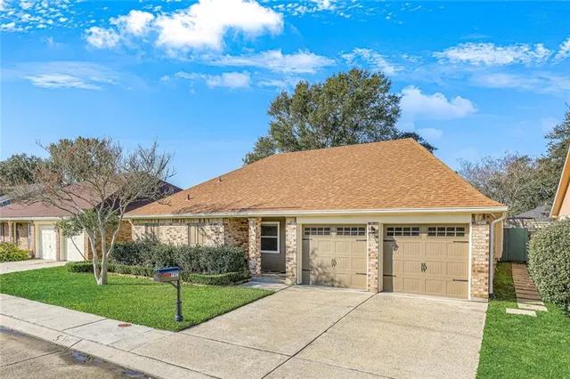 $2,500 | 707 Aurora Oaks Drive, New Orleans, LA 70131