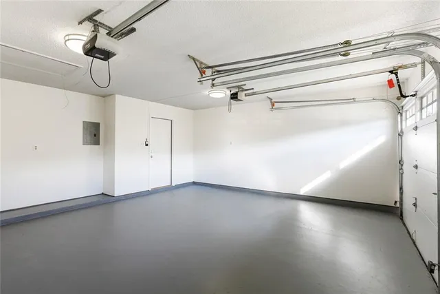 $2,500 | 707 Aurora Oaks Drive, New Orleans, LA 70131