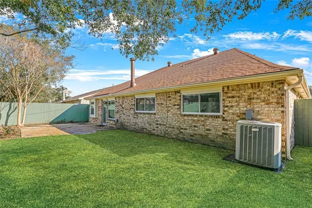 $2,500 | 707 Aurora Oaks Drive, New Orleans, LA 70131