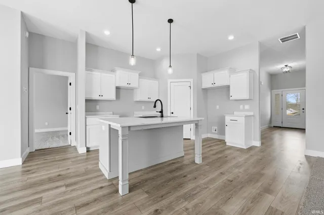 $334,900 | 1334 Arthur Heights Drive, Fort Wayne, IN 46818