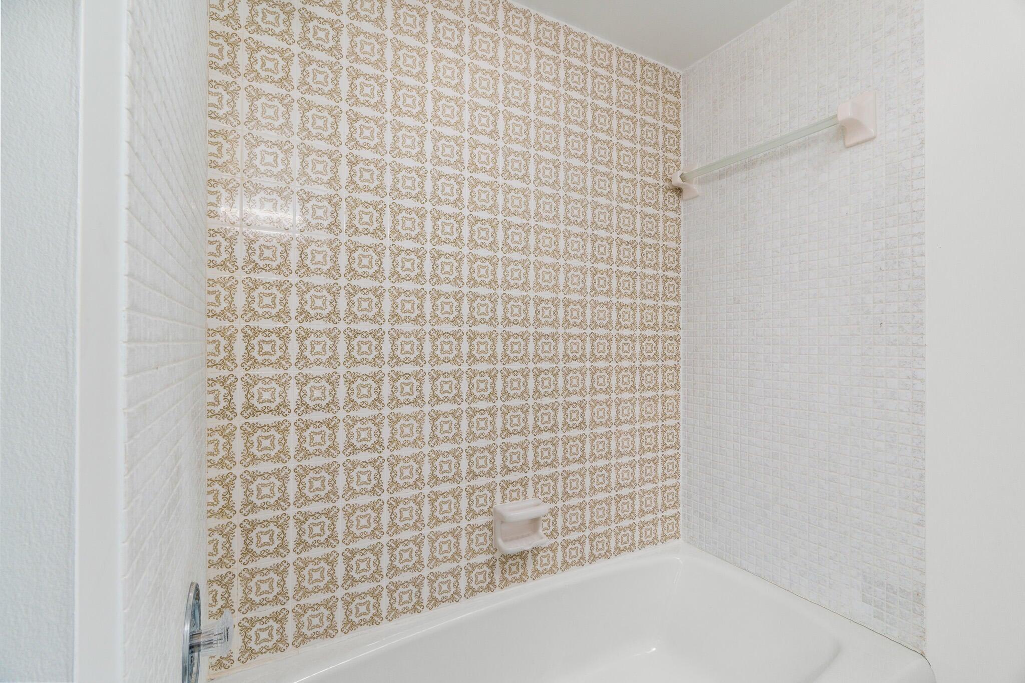 950 Ponce De Leon Road, Unit 208 Boca Raton, FL 33432 - Photo 21 of 40 20231030140334082558000000-o