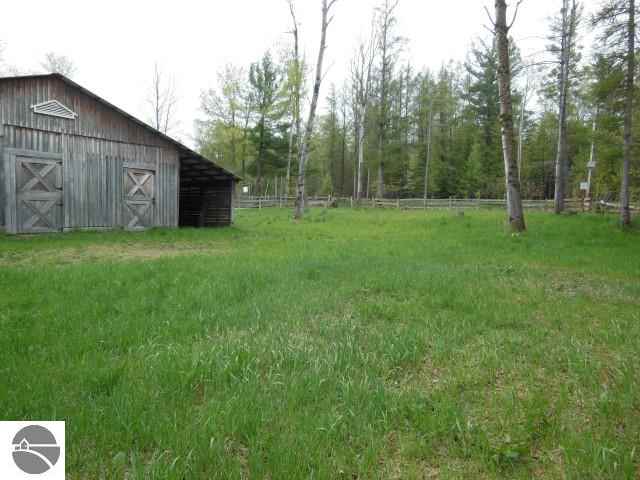 3992 Stover Road Bellaire, MI 49615 - Photo 26 of 45 1745276-25.JPG