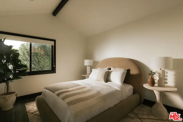 $2,695,000 | 5938 Jumilla Avenue, Woodland Hills, CA 91367