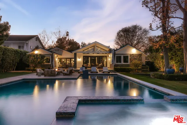 $2,695,000 | 5938 Jumilla Avenue, Woodland Hills, CA 91367