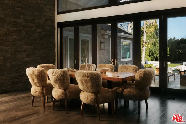 $2,695,000 | 5938 Jumilla Avenue, Woodland Hills, CA 91367