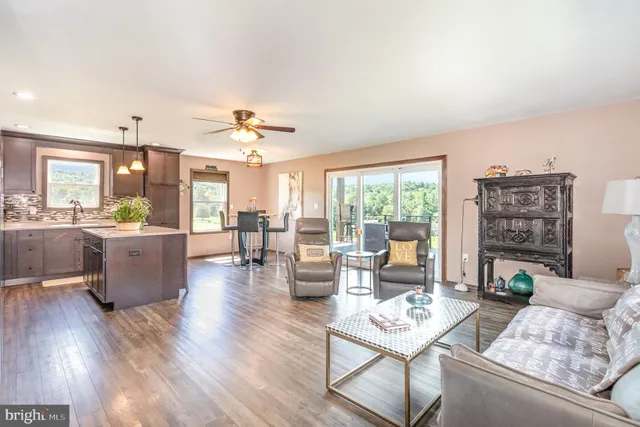 $512,500 | 1461 New Road, Orrtanna, PA 17353