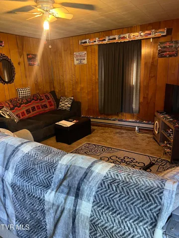 $99,000 | 3902-3904 Flat Street, Big Stone Gap, VA 24219