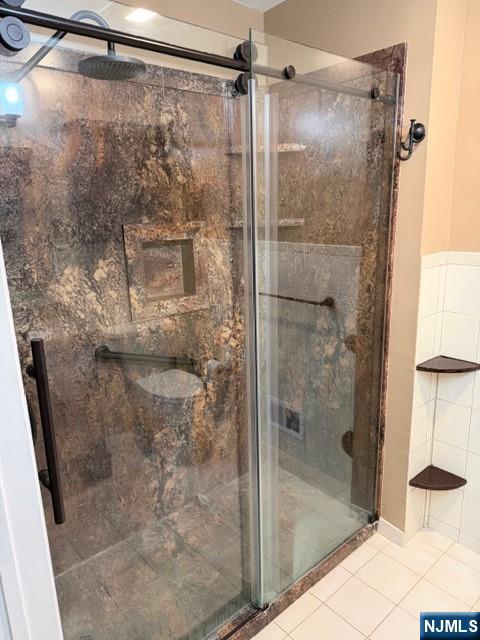 540 Holly Court Mahwah, NJ 07430 - Photo 3 of 5 a bathroom with a shower