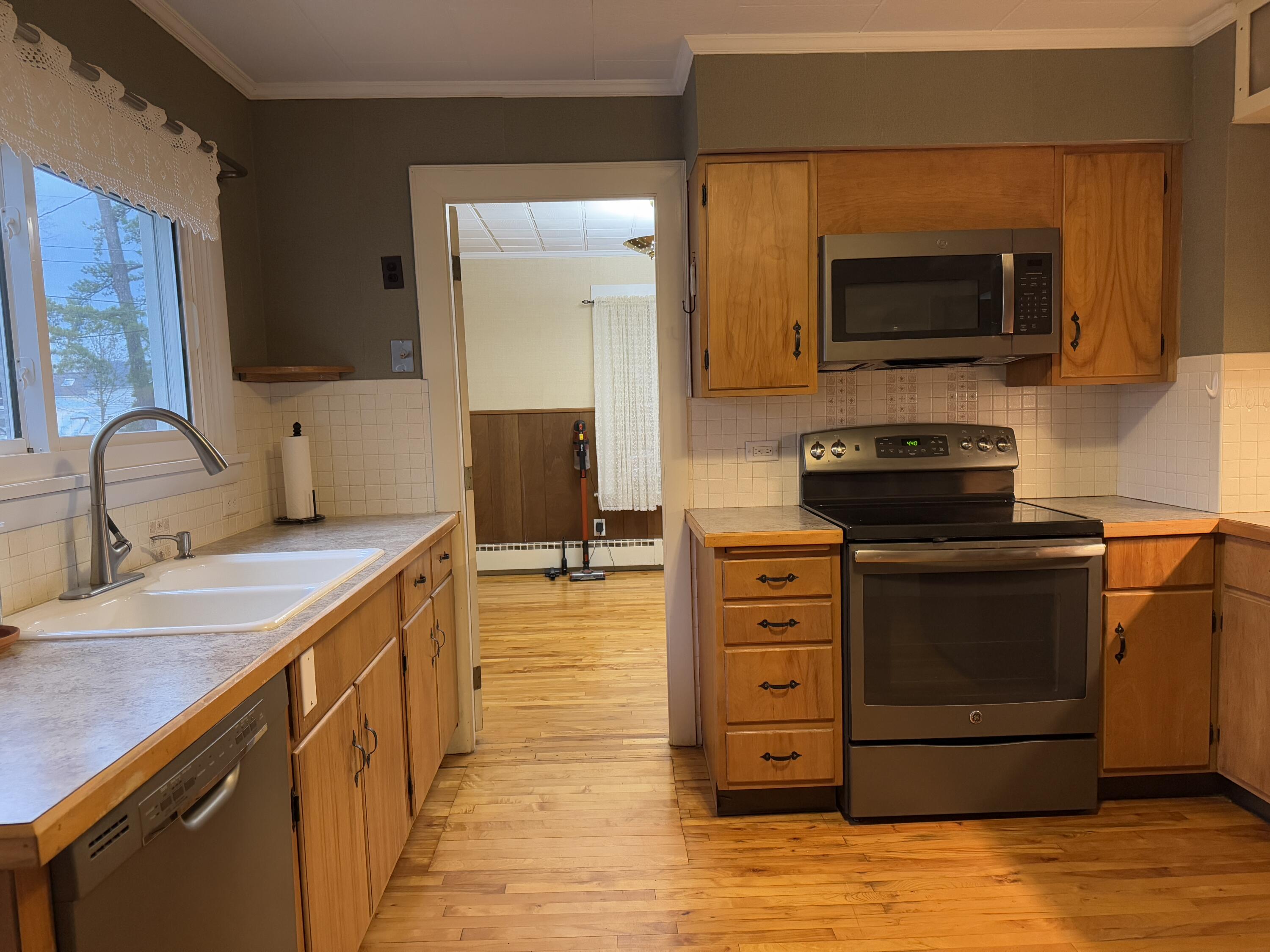 7 Vermont Street Sanford, ME 04073 - Photo 8 of 49 IMG_0777