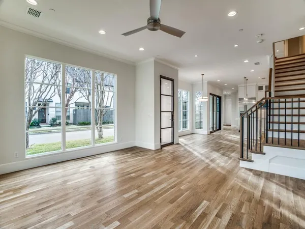 $10,000 | 4401 Glenwick Lane, University Park, TX 75205