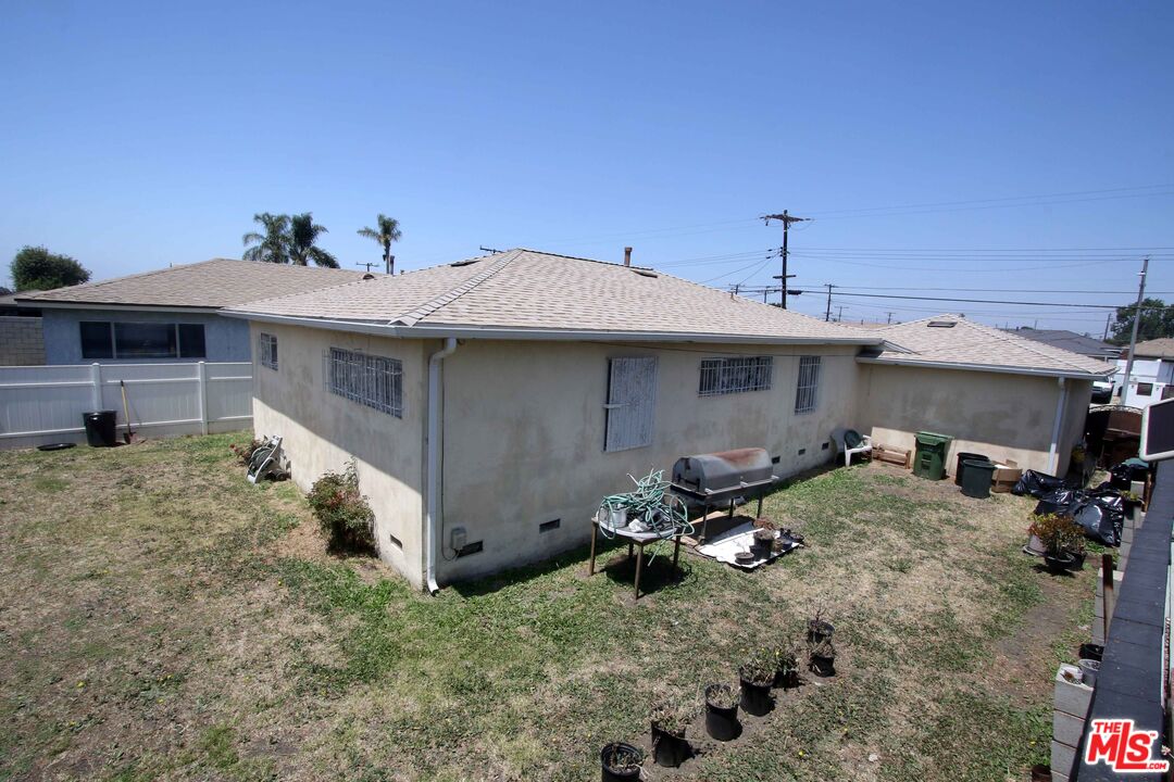 1022 West 156th Street Compton, CA 90220 - Photo 21 of 24 a view of a house with patio