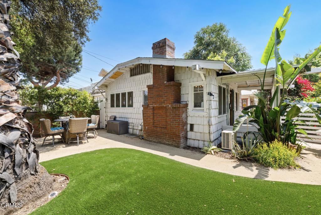 100 Palmetto Drive, Unit 2 Pasadena, CA 91105 - Photo 17 of 21 a view of a house with a yard porch and sitting area