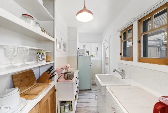 $558,000 | 100 Palmetto Drive, Unit 2, Pasadena, CA 91105