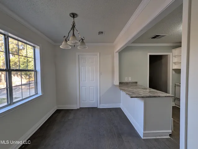 $187,000 | 2302 Wilson Avenue, Pascagoula, MS 39567