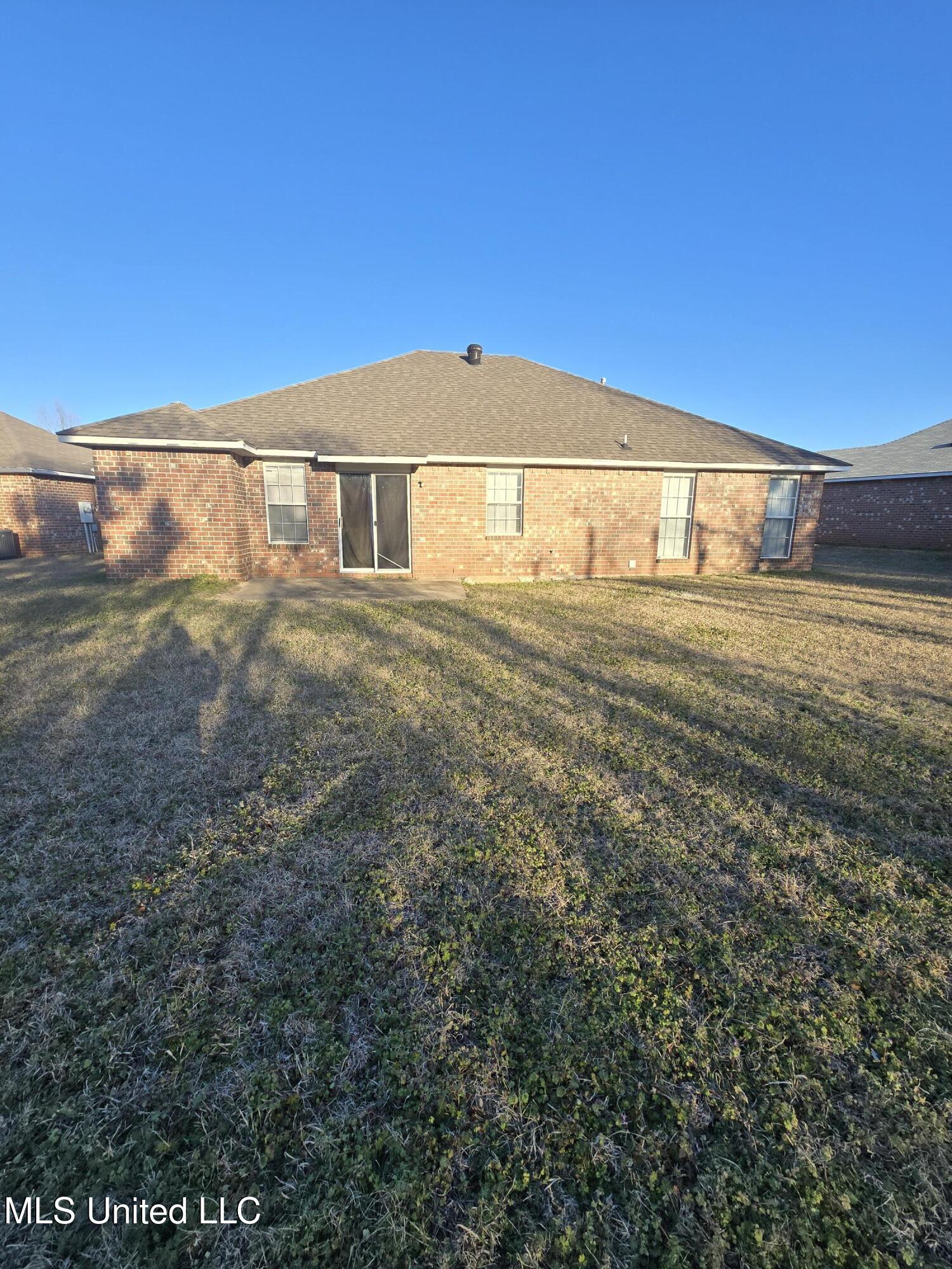 212 Callaway Circle Byram, MS 39272 - Photo 3 of 19 20260201_162331