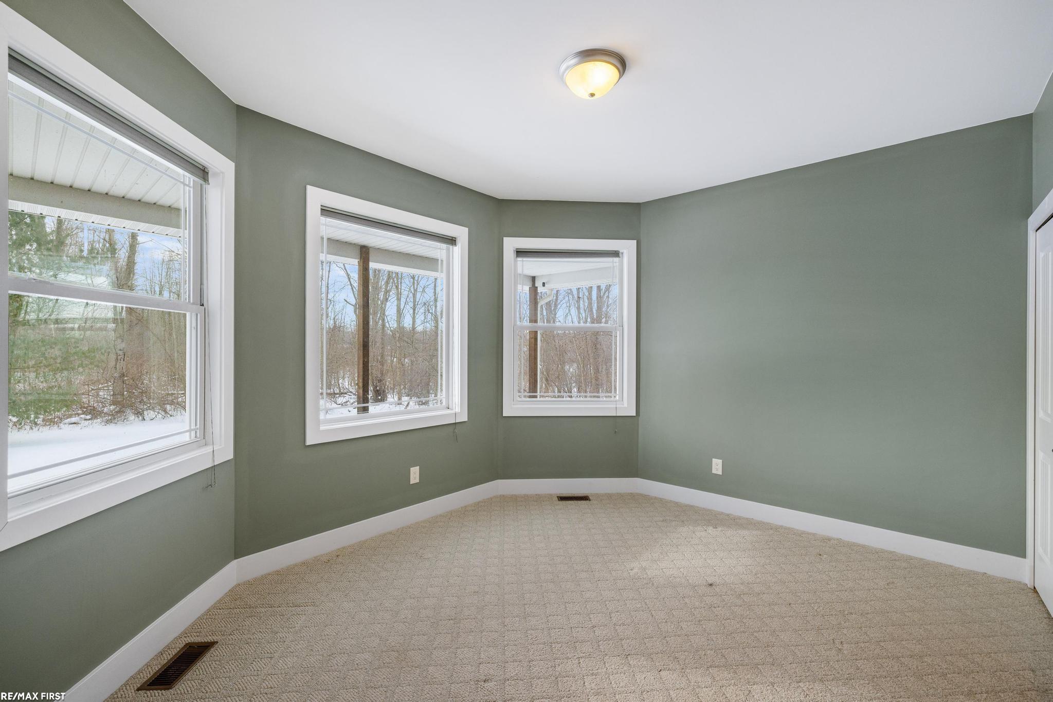 6776 Ravenswood Road Smiths Creek, MI 48074 - Photo 27 of 61