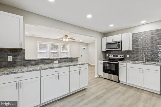 $350,000 | 12816 Thompson Drive, Waldorf, MD 20602