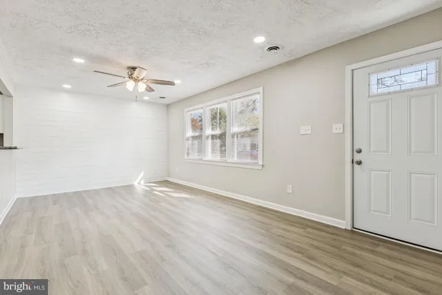 $350,000 | 12816 Thompson Drive, Waldorf, MD 20602