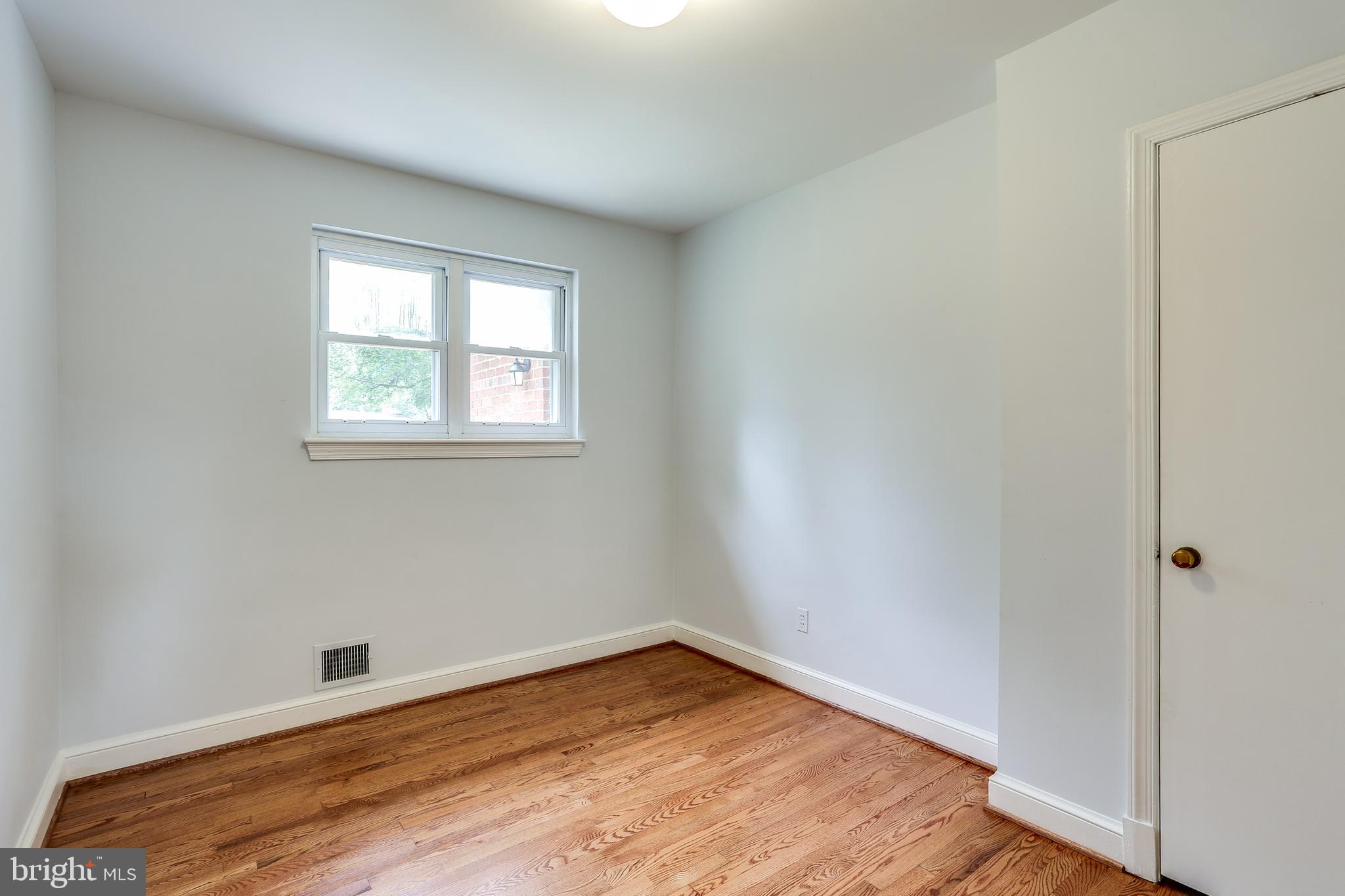 11020 Cone Lane Silver Spring, MD 20902 - Photo 17 of 36 Gallery Image 17