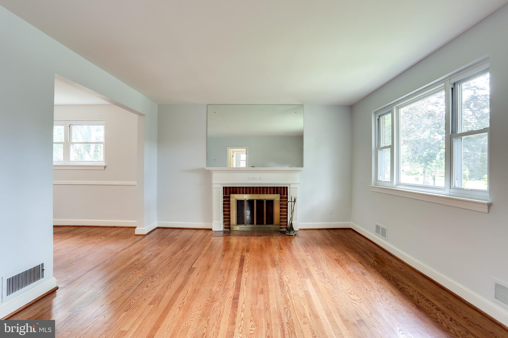 11020 Cone Lane Silver Spring, MD 20902 - Photo 8 of 36 Gallery Image 8