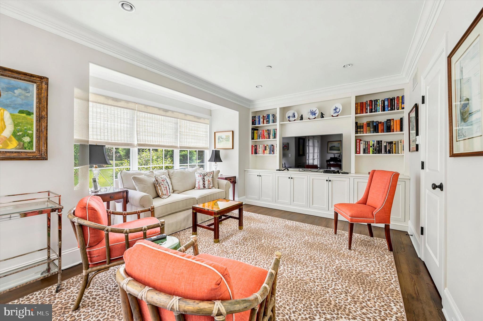 11 Overlea Way Glenside, PA 19038 - Photo 3 of 23 Family Room with patio