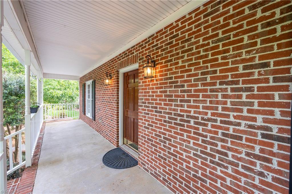 632 Barrocliff Road Clemmons, NC 27012 - Photo 3 of 36 Front Porch