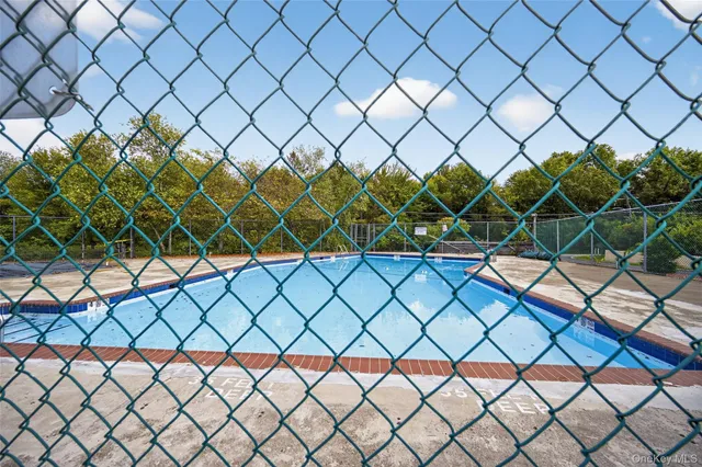 $169,900 | 238 Concord Lane, Middletown, NY 10940